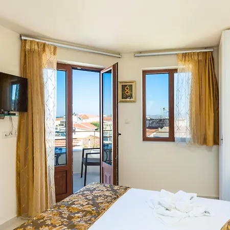 Polyxenia Rethymno (Crete)