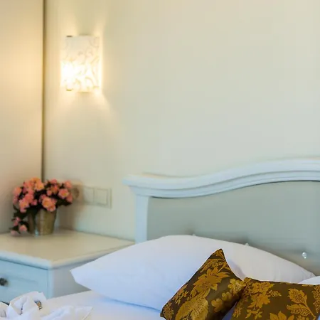 Aparthotel Polyxenia 3*
