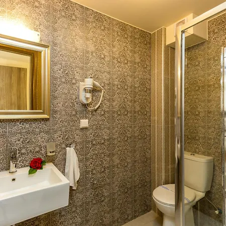 Aparthotel Polyxenia 3*